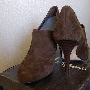 Heeled booties